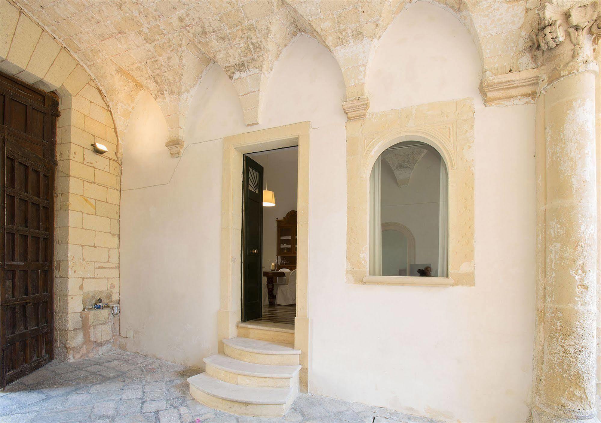 Bed and Breakfast Nonna Jole Лечче Экстерьер фото